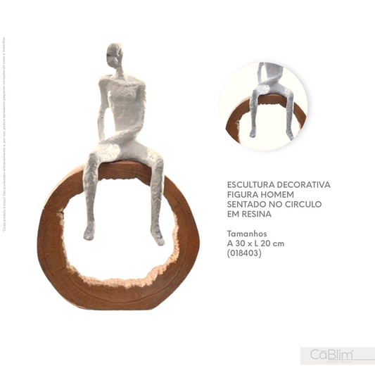 Escultura Decorativa Figura Homem Sentado no Circulo em Resina